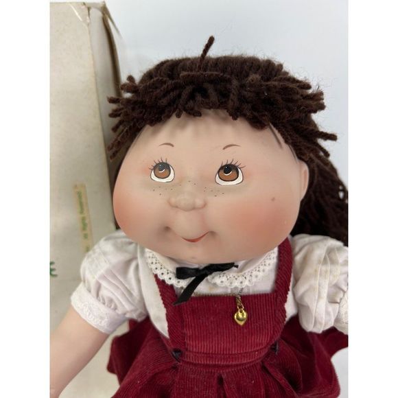 Danbury Mint Porcelain 16" Cabbage Patch Kid Doll Jennifer Sue" 1995 - Picture 3 of 10